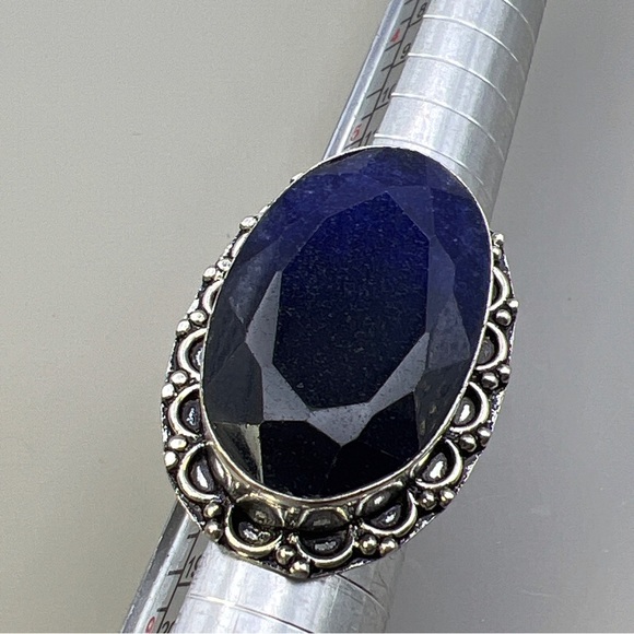 New Enhanced Faceted Blue Sapphire Stone Crystal Silver Overlay Ring Size 7 - Picture 4 of 8